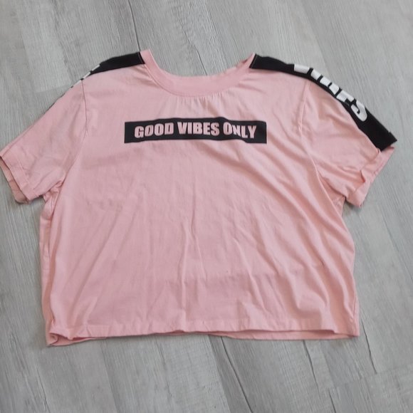 Electric Pink Tee Shirt  Good Vibes - Picture 1 of 1